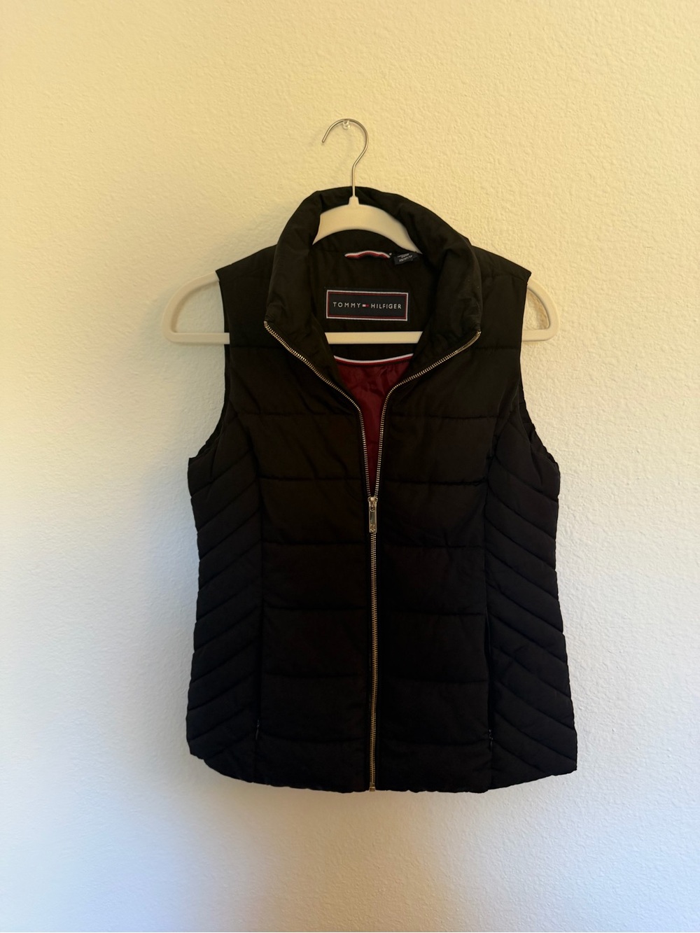 Tommy Hilfiger Black Quilted Puffer Vest with Contrast Maroon Lining